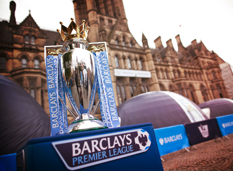 他通过大量 他通过大量