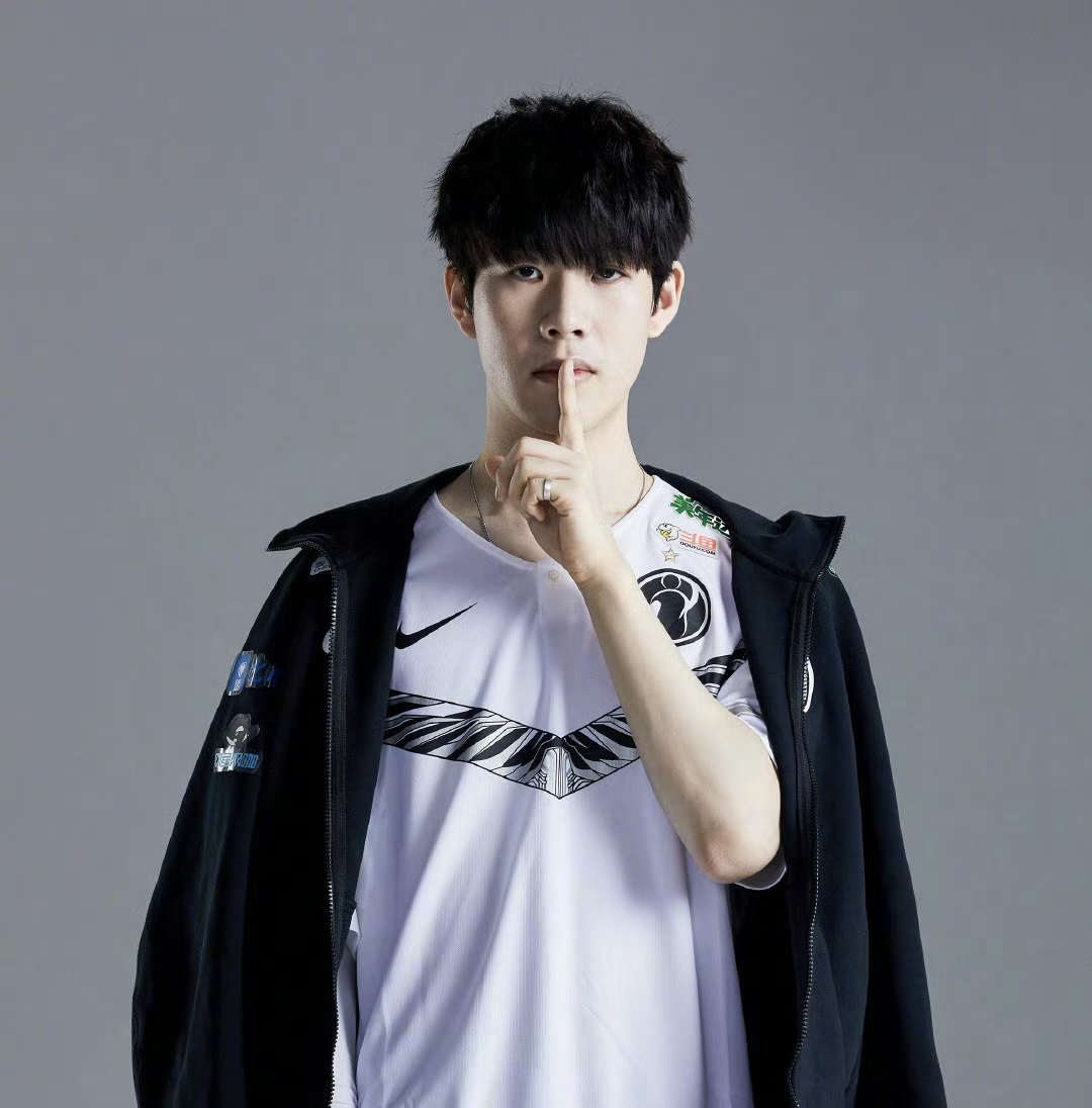 国际足联的 国际足联的