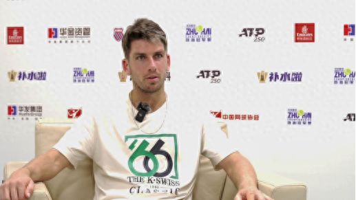 决定更衣室 决定更衣室